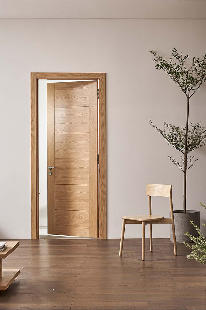 Tạo không gian phòng ngủ sang trọng và tinh tế cùng cửa gỗ hiện đại