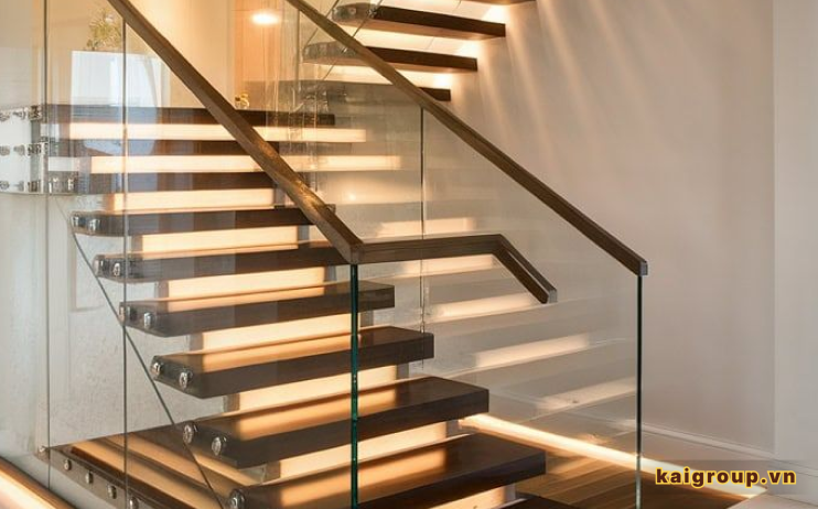 Các mẫu cầu thang kính đẹp cho nhà ở hiện đại